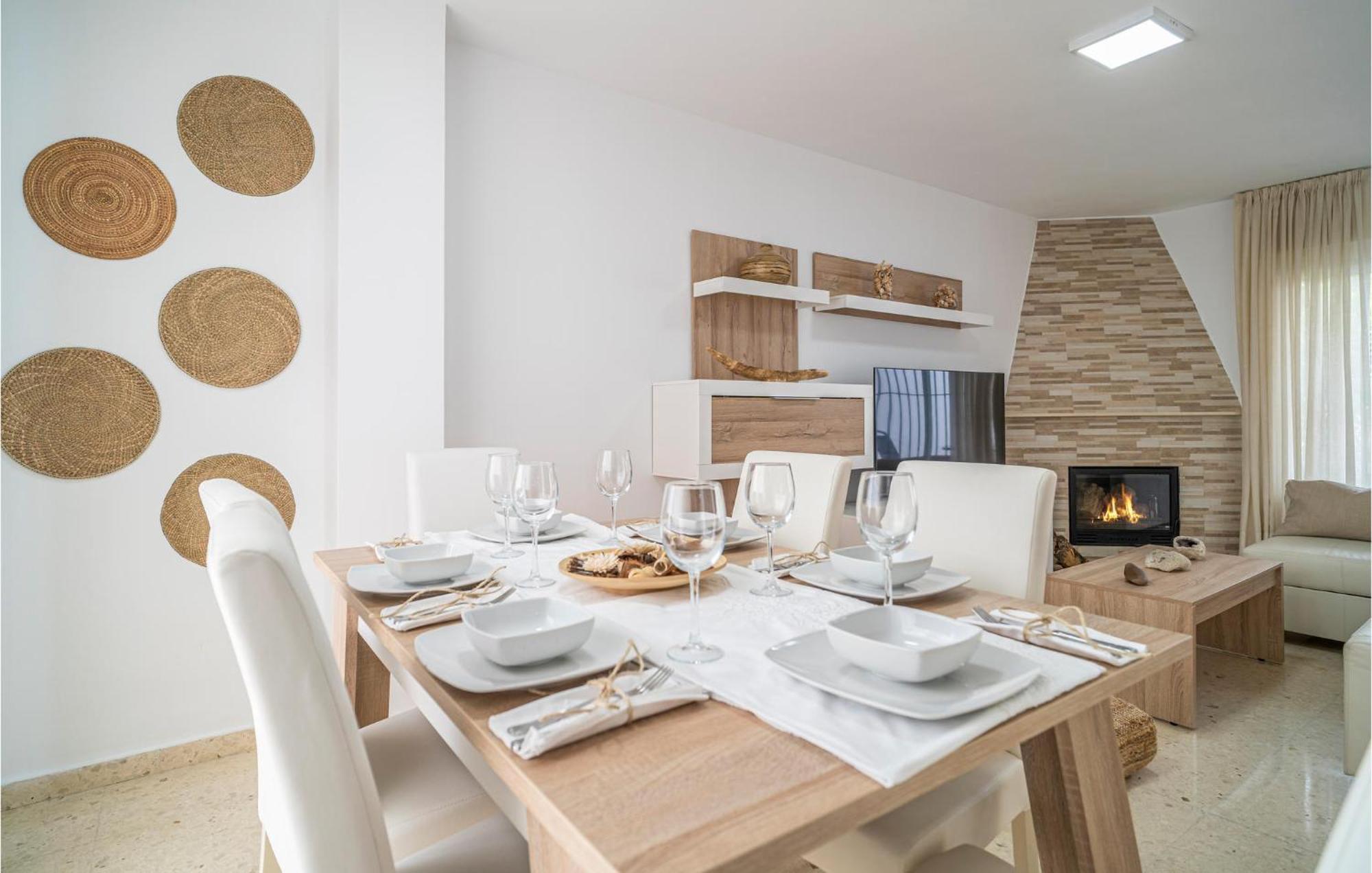 Nice Home In Velez-Malaga With Wifi Zewnętrze zdjęcie